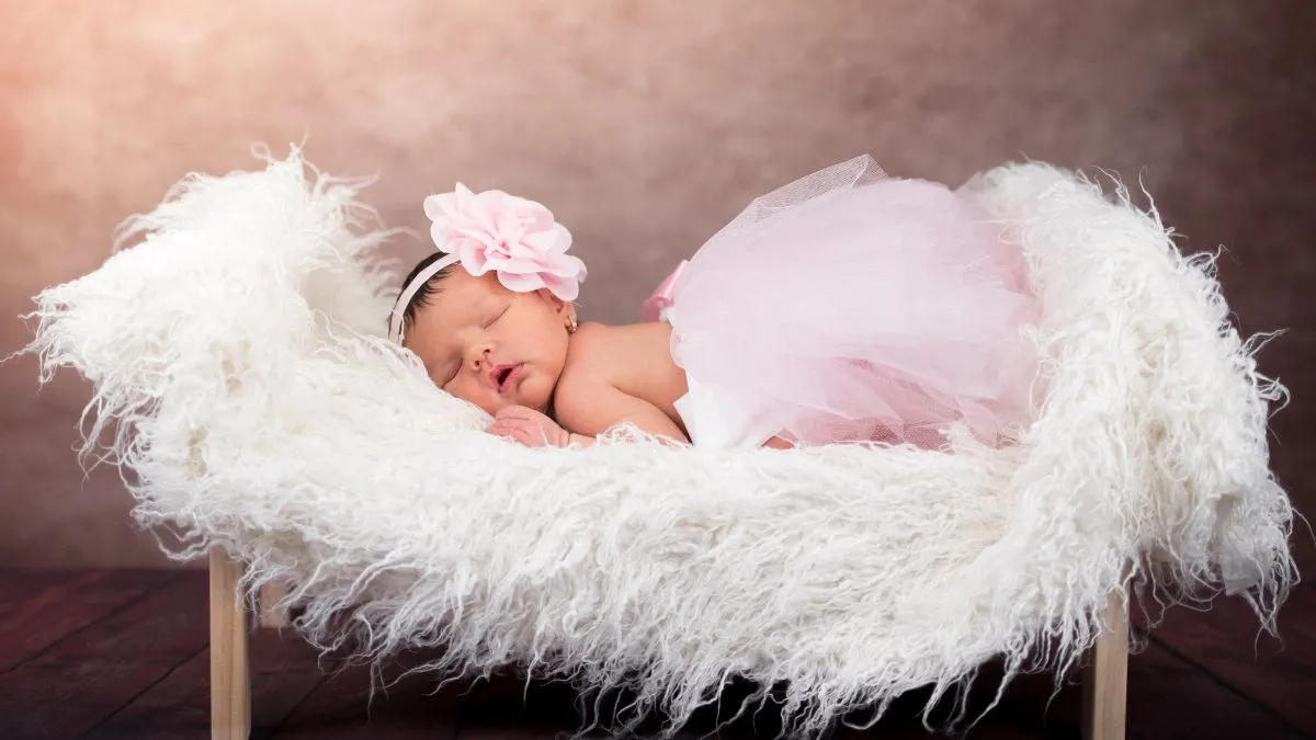 Christian Baby Girl Name With Letter S (Image Credit: Canva)