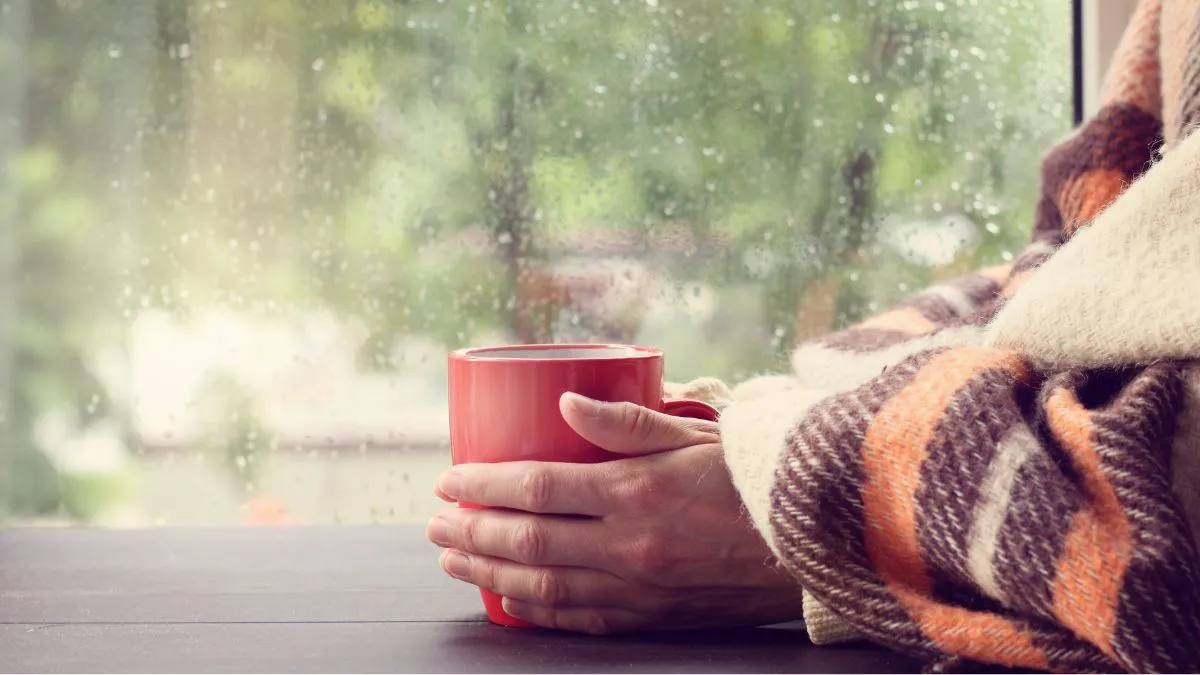 5-impressive-benefits-of-drinking-warm-water-every-morning-in-winters