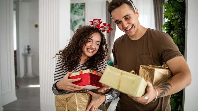 happy-new-year-2025-5-heartfelt-gift-ideas-to-make-your-loved-ones-feel-special