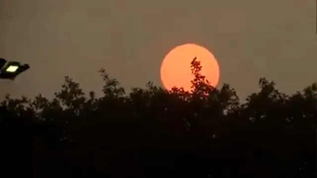 new-years-eve-witness-last-sunset-of-2024-in-mesmerising-videos-from-delhi-kolkata-other-cities-watch