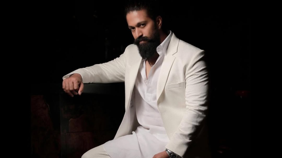 yash-requests-fans-to-be-safe-and-avoid-grand-gestures-gatherings-on-his-birthday