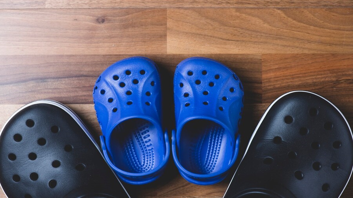 The Best Crocs for Women That Are Sturdy, Versatile, and Super Packable