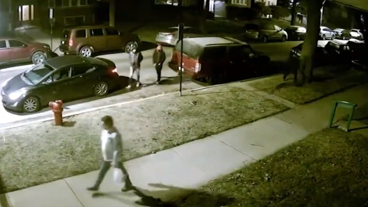 indian-student-brutally-attacked-in-us-chicago-wife-writes-to-eam-jaishankar-consulate-assures-help