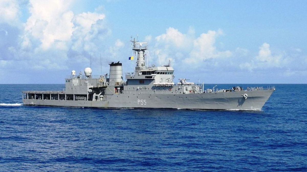 Indian Navy Thwarts Yet Another Piracy Attempt Off Somalia; 11 Iranian ...