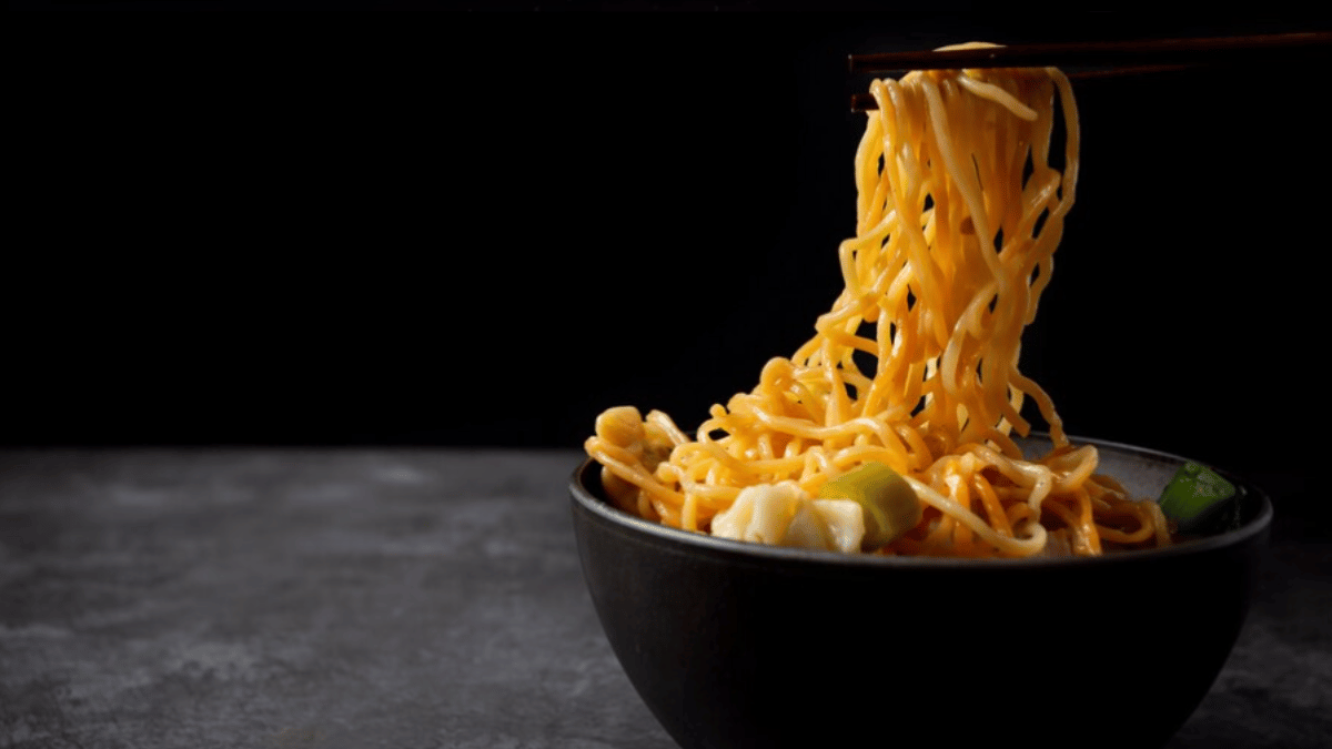 coffee-maggi-another-food-disaster-leaves-internet-gagging-netizens-oppose-such-experiments
