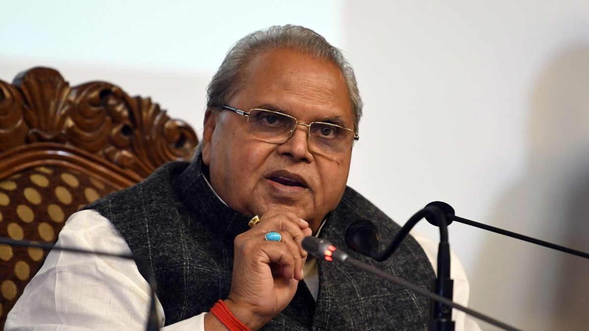 Cbi Raids Several Locations Linked With Former J K Guv Satya Pal Malik