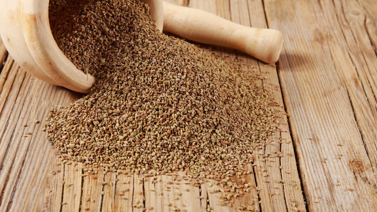 6-reasons-why-you-should-drink-ajwain-water-in-the-morning