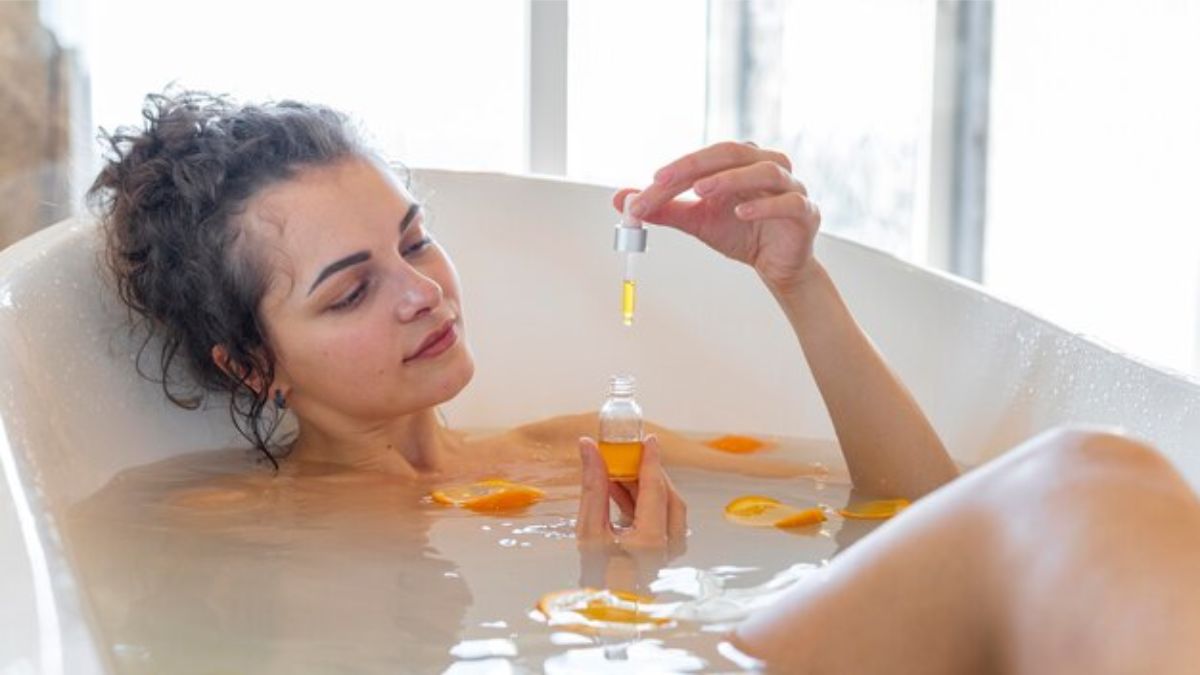 is-it-good-to-oil-your-body-before-bed-expert-weighs-in
