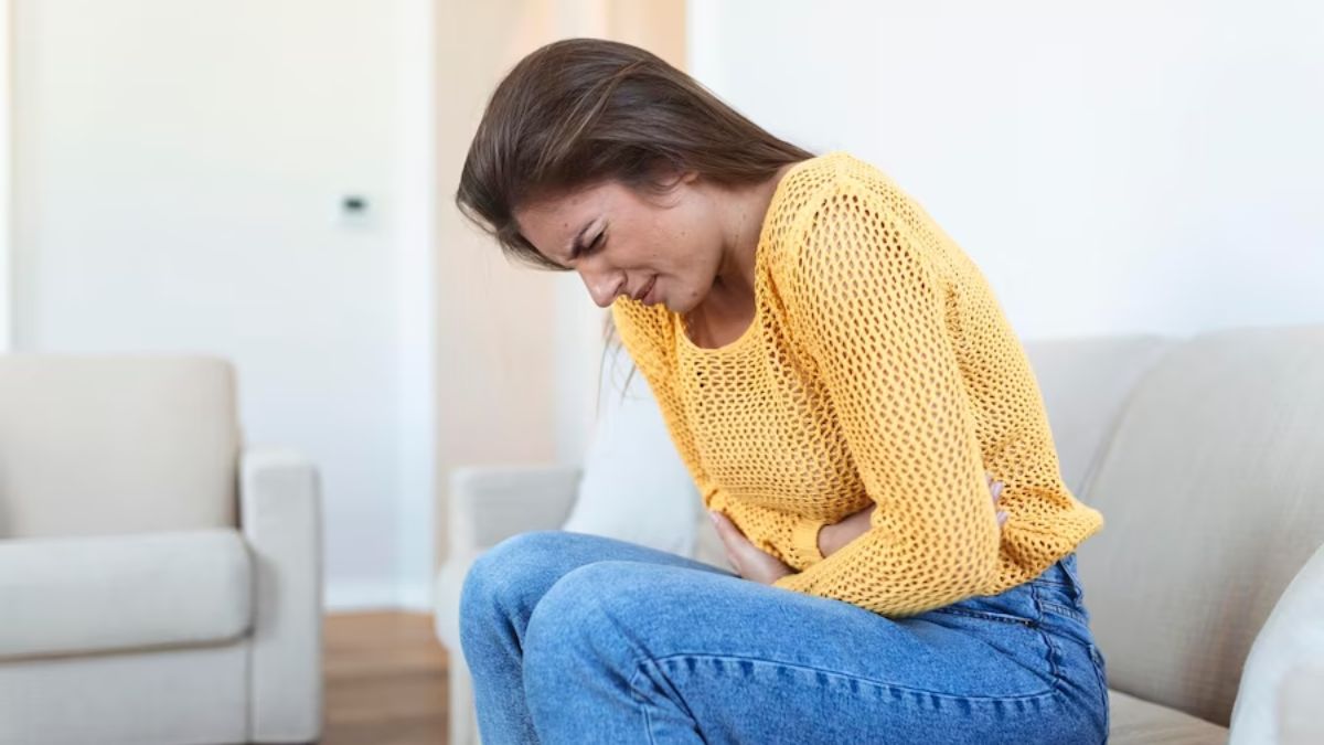 Is Heavy Bleeding During Menstruation A Sign Of Endometriosis? Know From  Expert