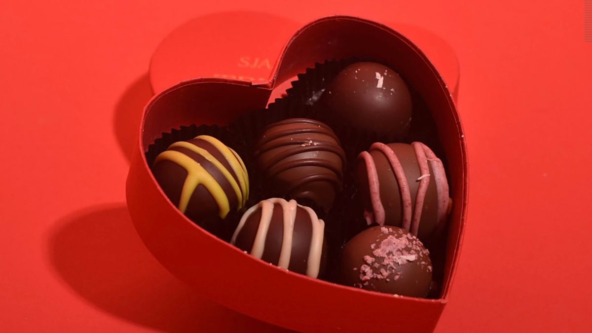 Happy Chocolate Day 2024: Best Romantic Chocolate Day Wishes, Quotes ...