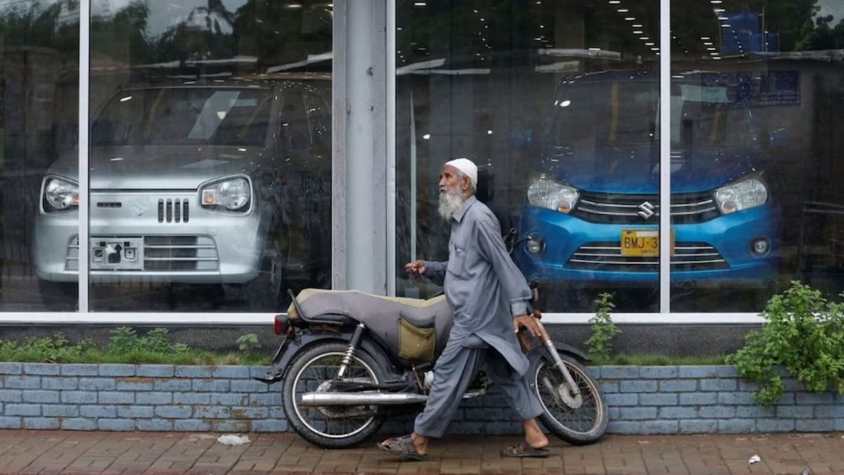 pakistan-records-lowestever-car-sales-in-2023-only-30662-passenger-vehicles-sold-as-economic-crisis-looms