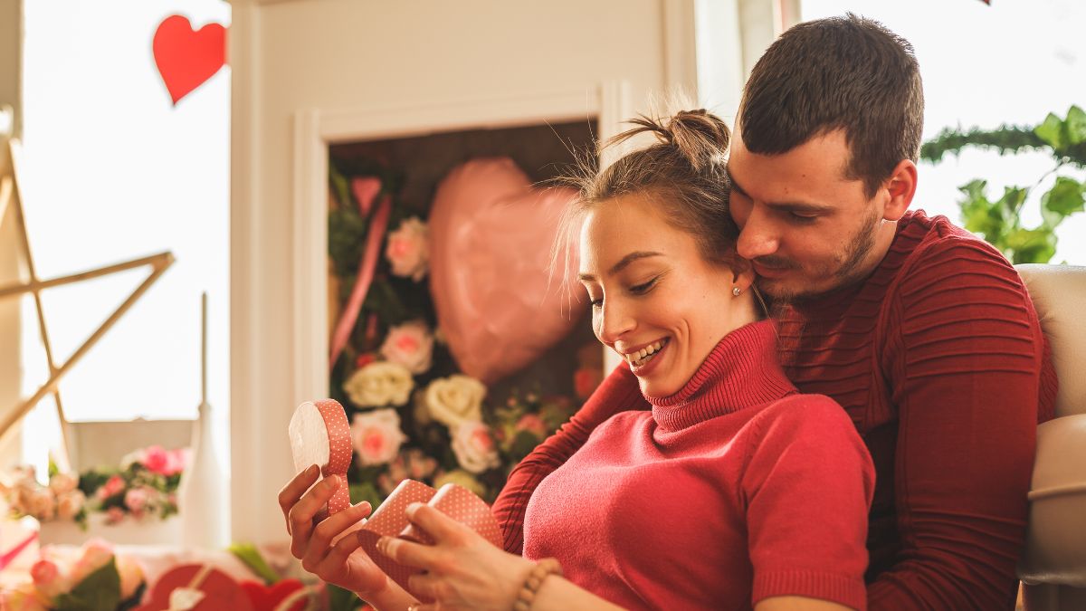 Valentine's Day Ideas for Long-Distance Couples | Bouqs Blog