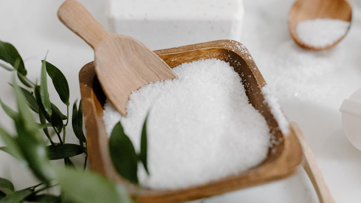 6 Ways Salt Helps In Removing Vastu Dosh And Negativity From Your Home