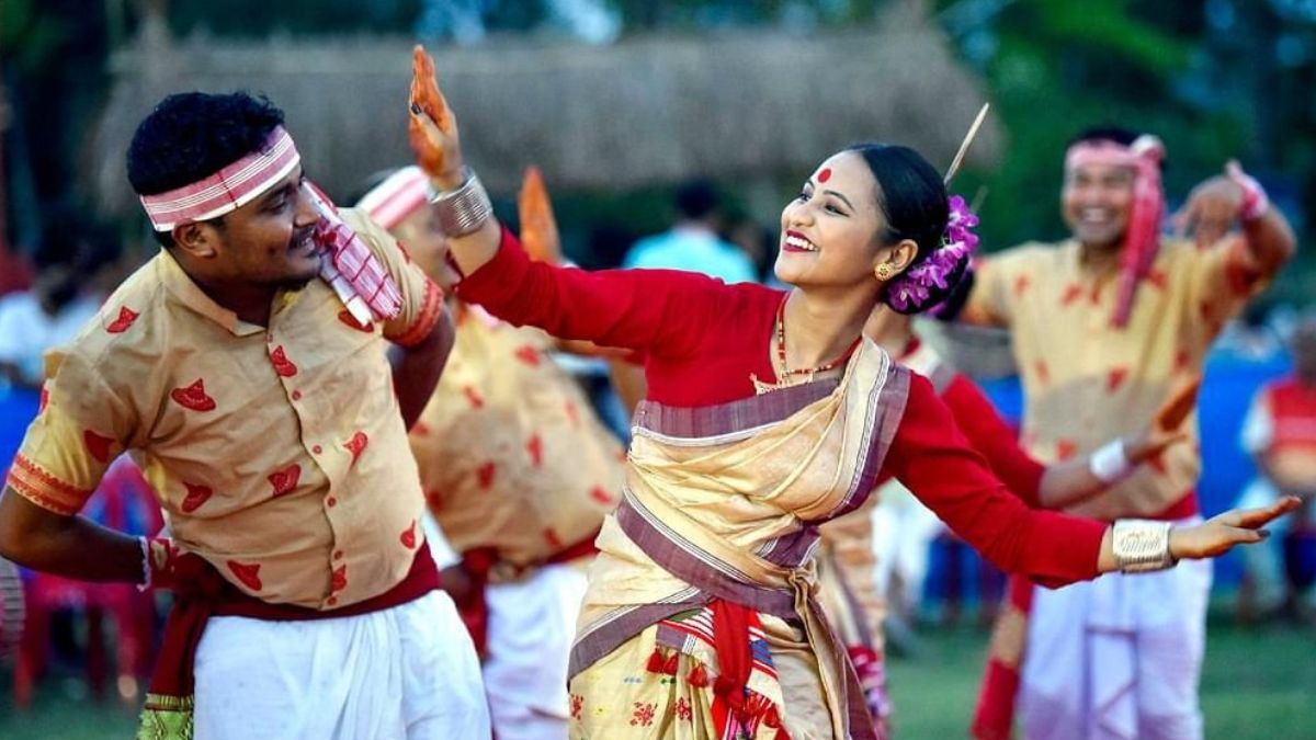 Bhangra To Garba: List Of Most Popular Folk Dances From Different ...