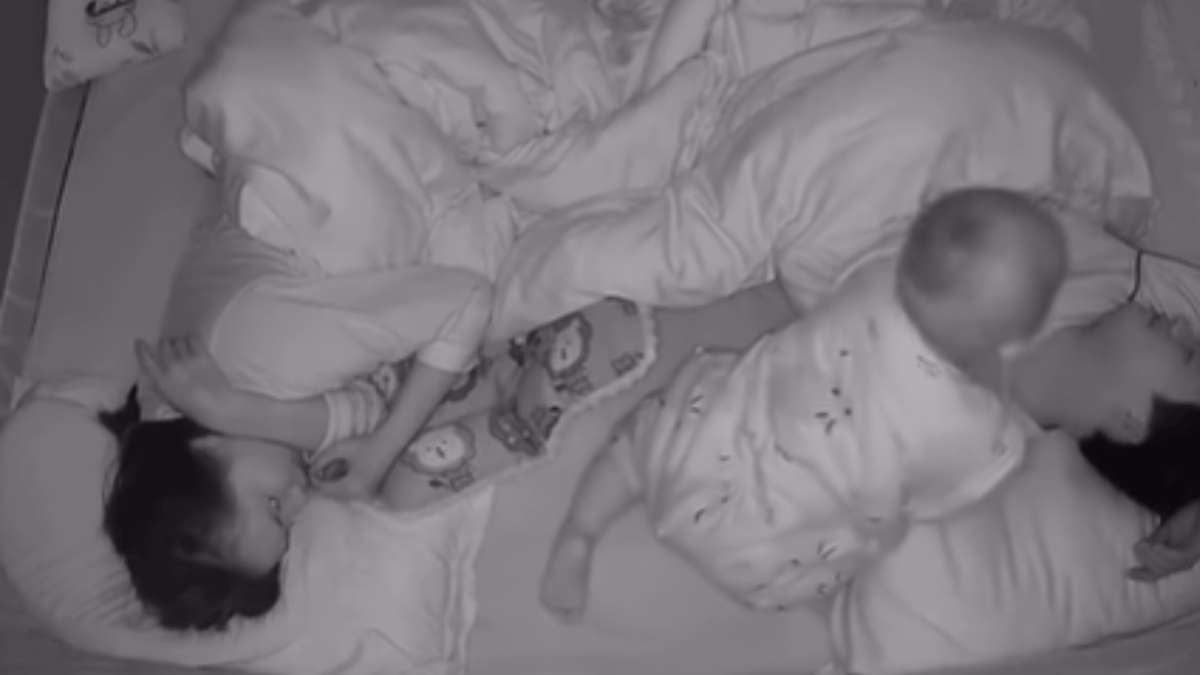 baby-stops-father-from-snoring-in-the-funniest-video-on-the-internet-viral-video