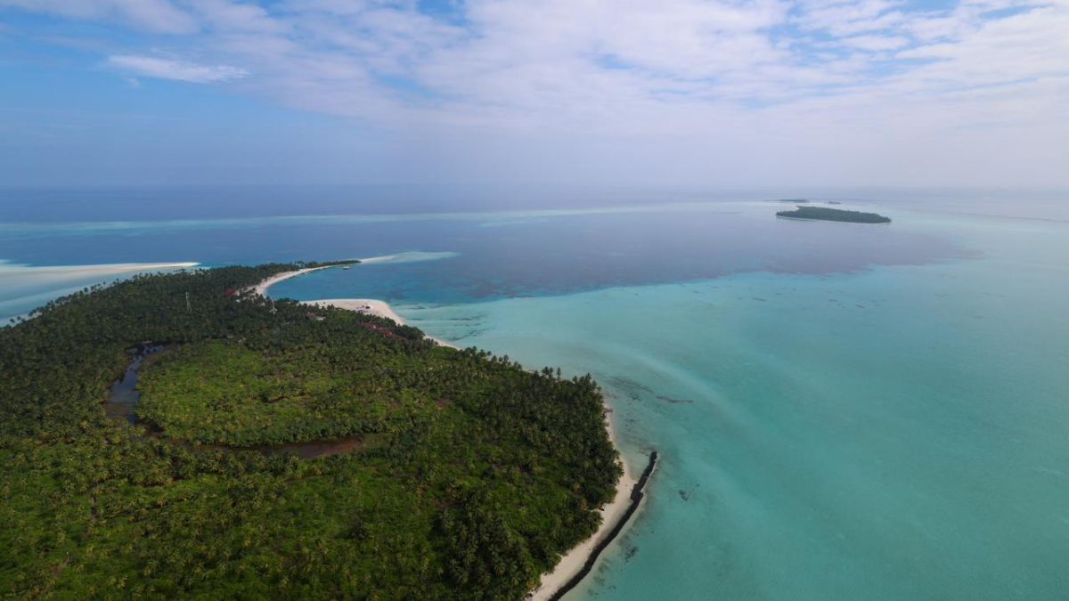 maldives-minister-targets-pm-modi-after-visit-to-lakshadweep-boycottmaldives-trends-in-india