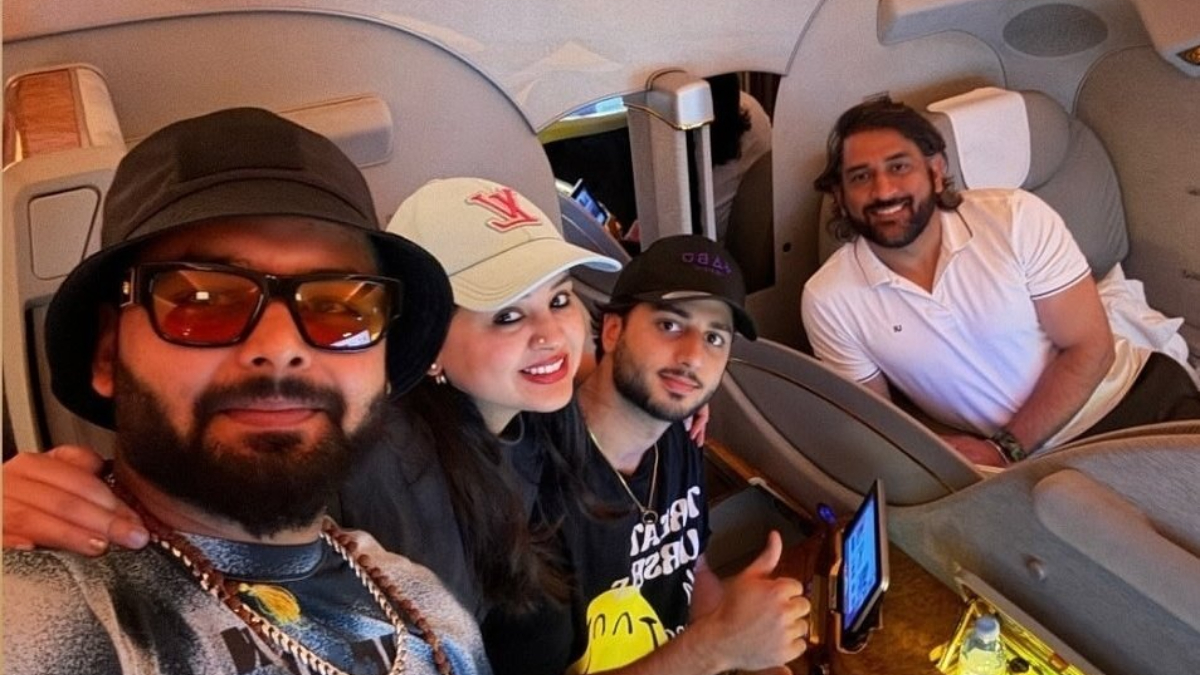 Me And MS Dhoni Will Sit And Smoke\, image size:1200x675