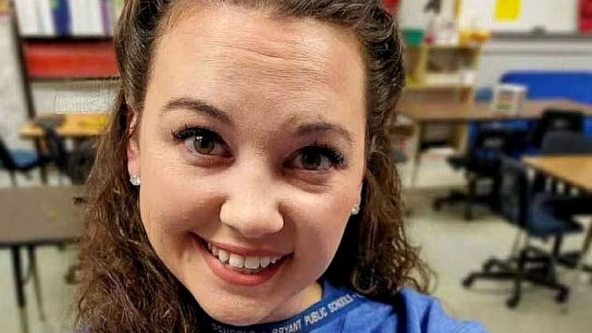 Former US Teacher, Married, Pleads Guilty Of Having Sexual Intercourse With  School Student 30 Times