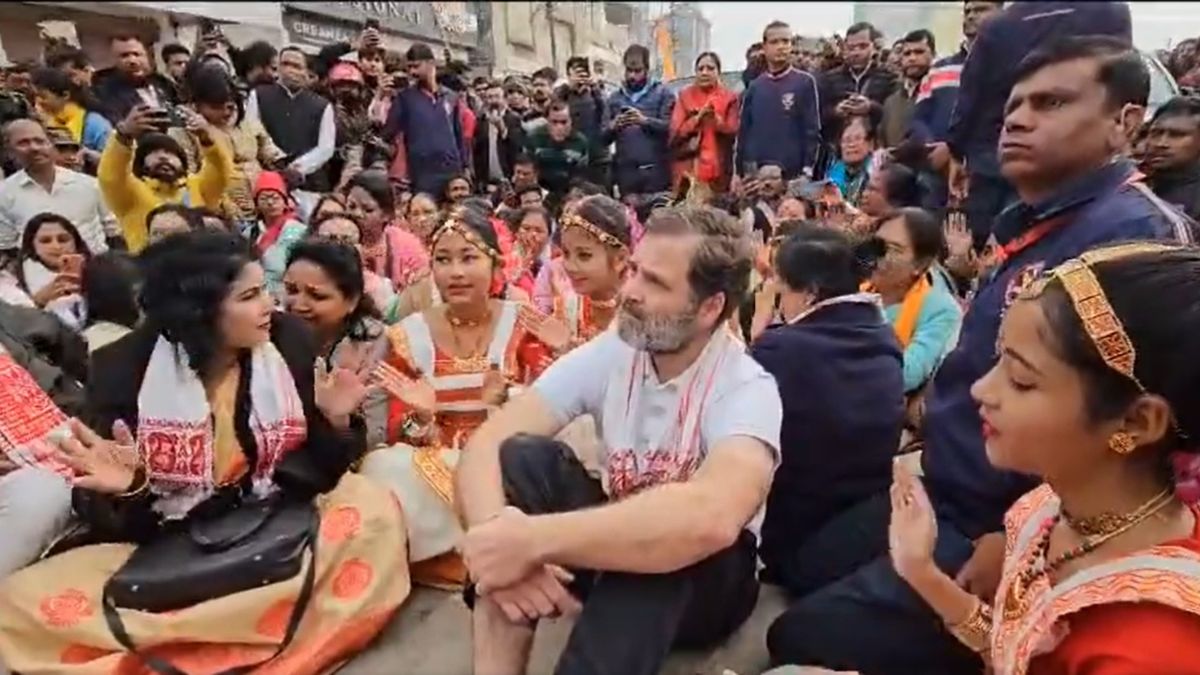 'Only One Person Can Go To Mandir Today': Rahul Gandhi's Veiled Jibe At ...