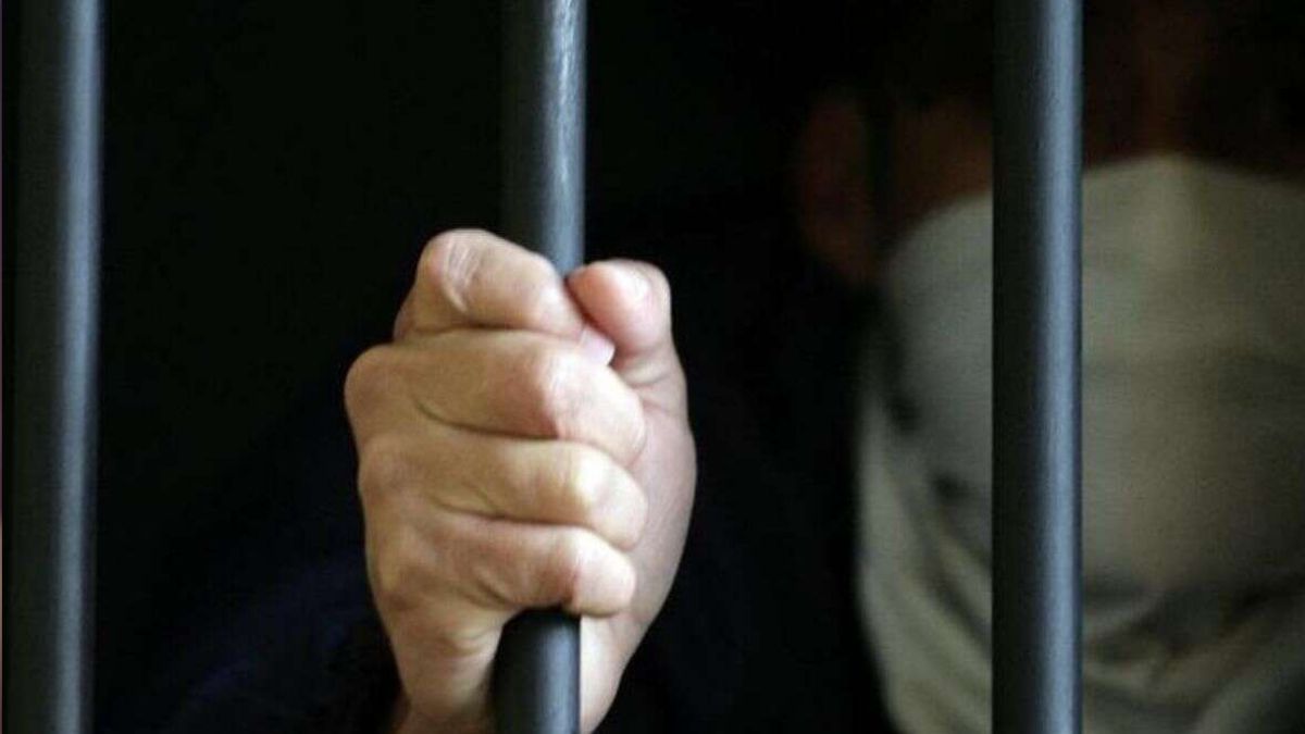 delhi-security-guard-dies-after-being-hit-by-jcb-near-panchsheel-park-metro-station-accused-arrested