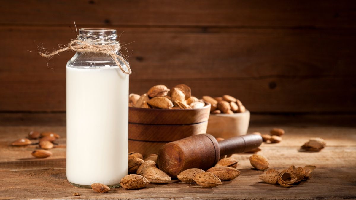 6 Incredible Health Benefits Of Dinking One Glass Of Almond Milk Everyday
