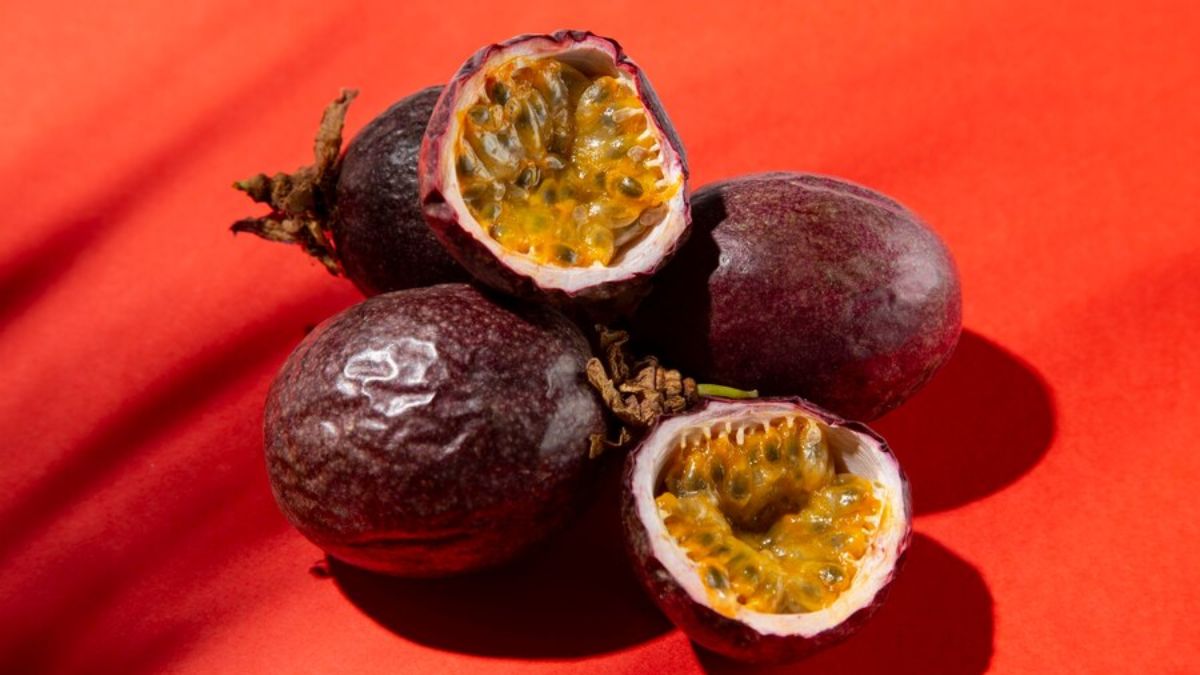 5 Advantages Of Passion Fruit Specially For Pregnant Ladies