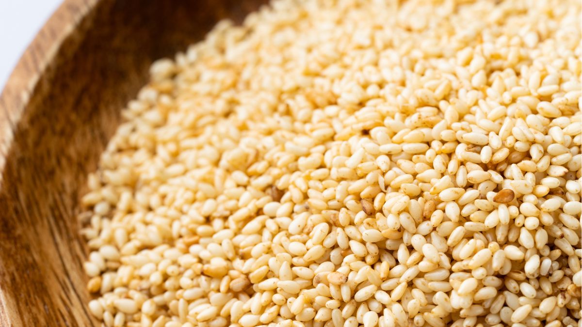 5 Reasons Why You Must Eat Sesame Seeds This Winter Season