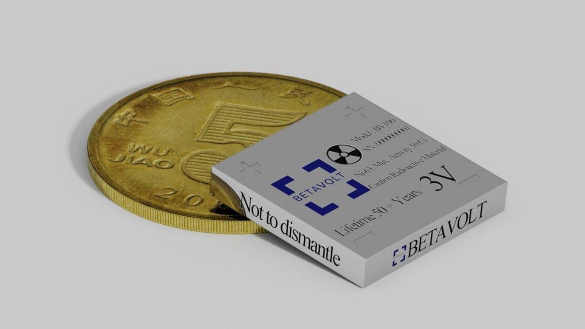 Tired Of Charging Your Phone Daily? This Battery Can Power Your Phone ...