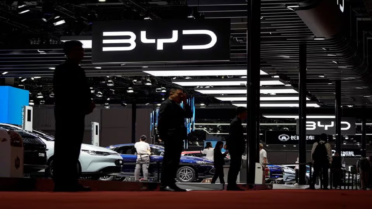 China's BYD Gears Up To Overtake Tesla As World's Top EV Maker, Sells ...