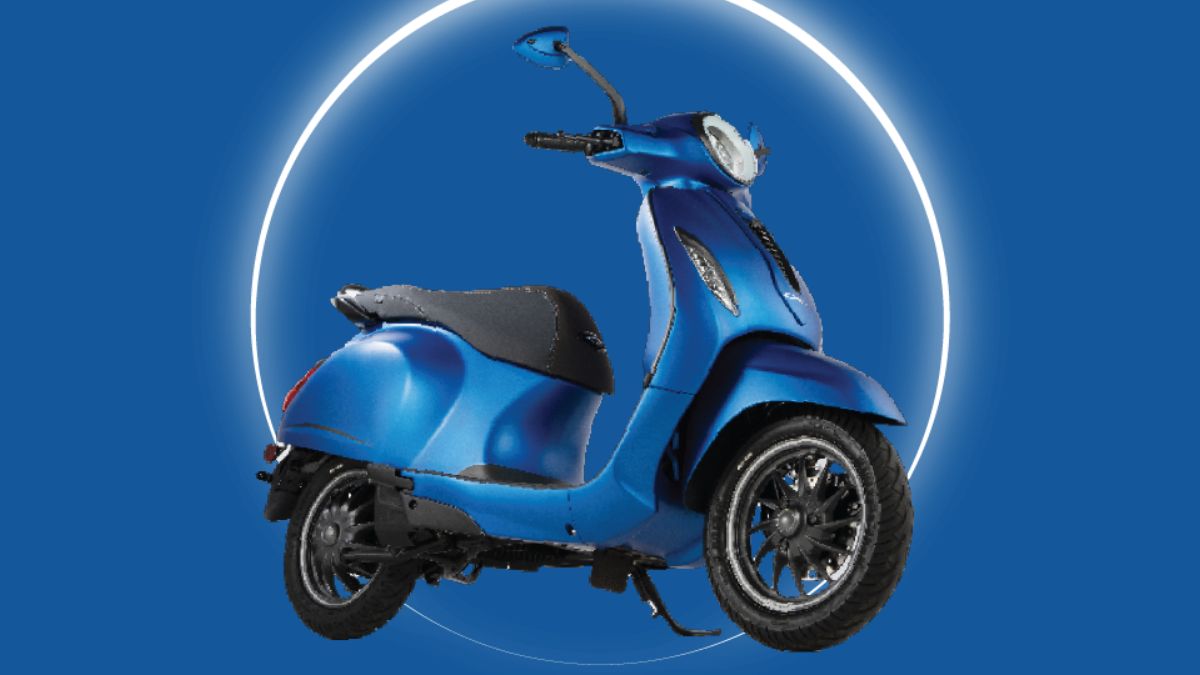 Bajaj store scooter bike