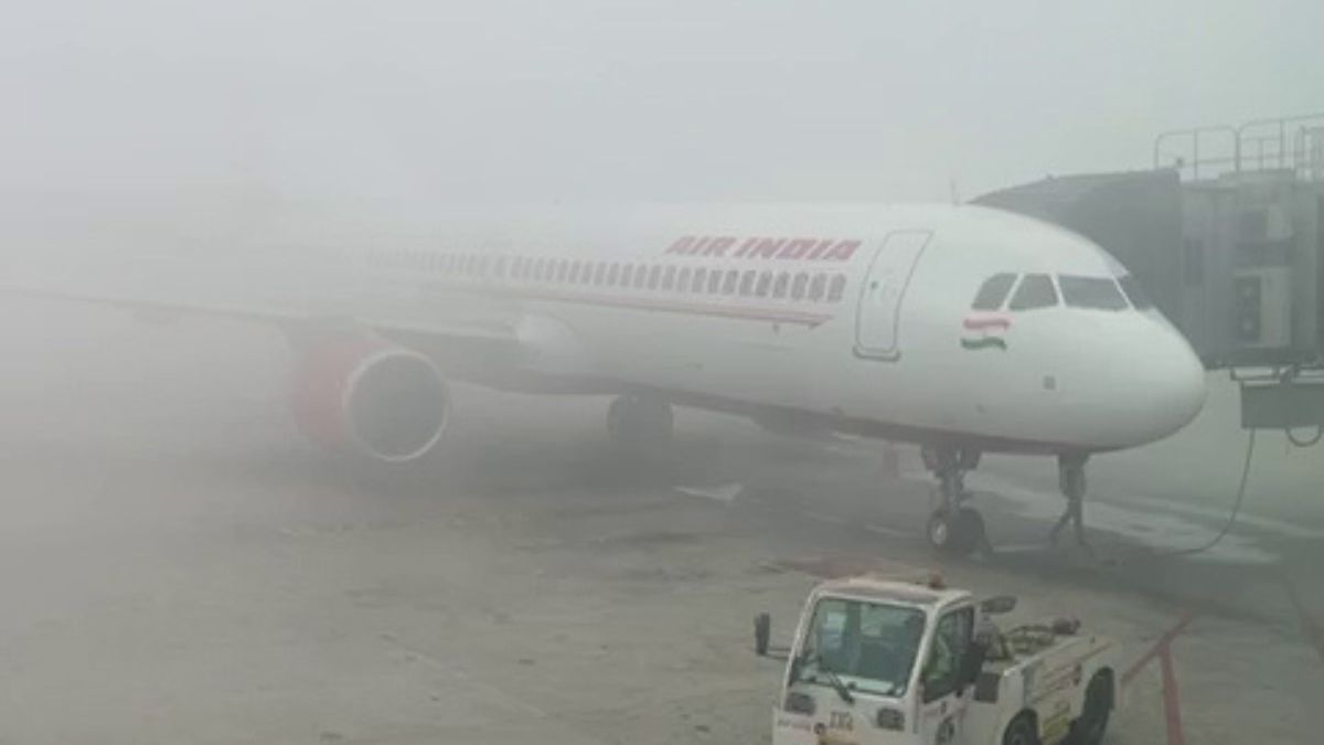 delhi-faces-travel-turmoil-as-dense-fog-engulfs-city-over-150-flights-and-several-trains-delayed-delhi-fog-check-list-trains-delayed-check-flights-delayed