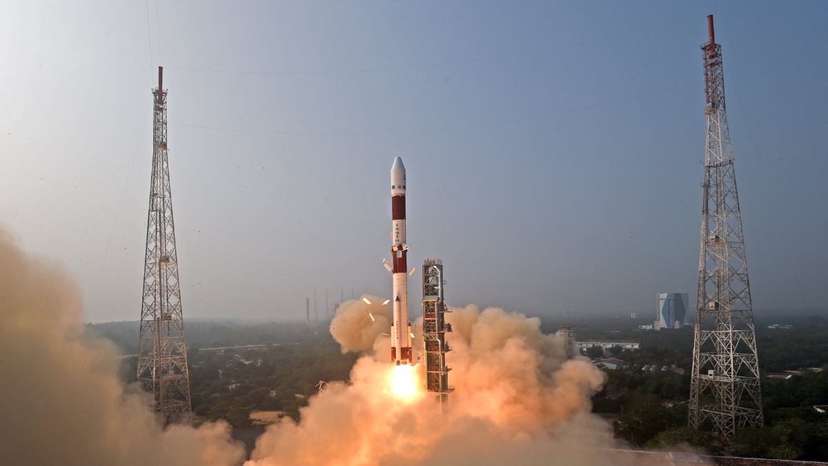 ISRO Successfully Launches XPoSat; India's First X-Ray Satellite To ...