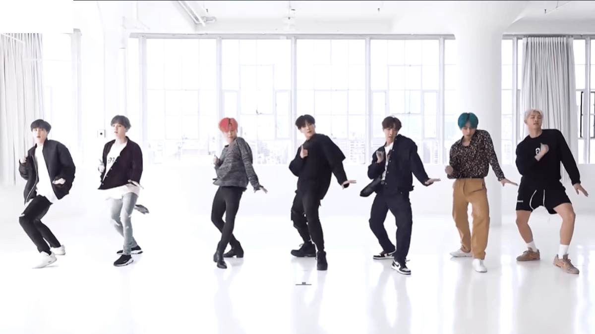 bts-v-jungkook-jimin-others-tap-into-butta-bomma-vibe-as-they-dance-to-allu-arjun-hit-song-viral-video