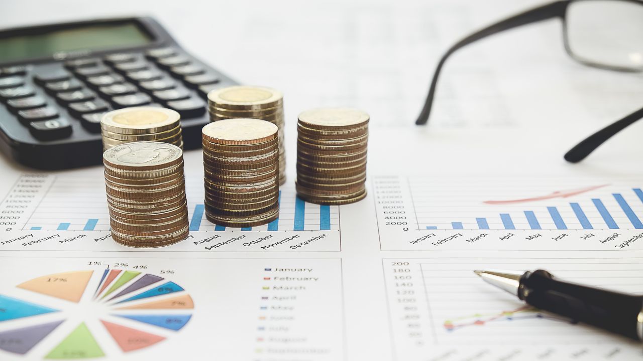 what-are-the-emerging-trends-in-financial-management-education-check-top-10-key-trends