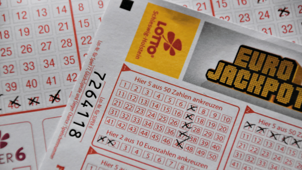 Thiruvonam bumper lottery sales cross 50 lakh as the draw date nears