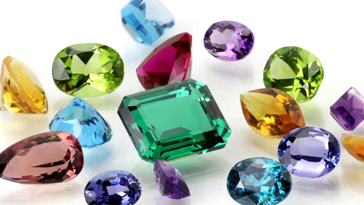 How To Find The Right Gemstone According To Your Zodiac Sign? Astrology ...