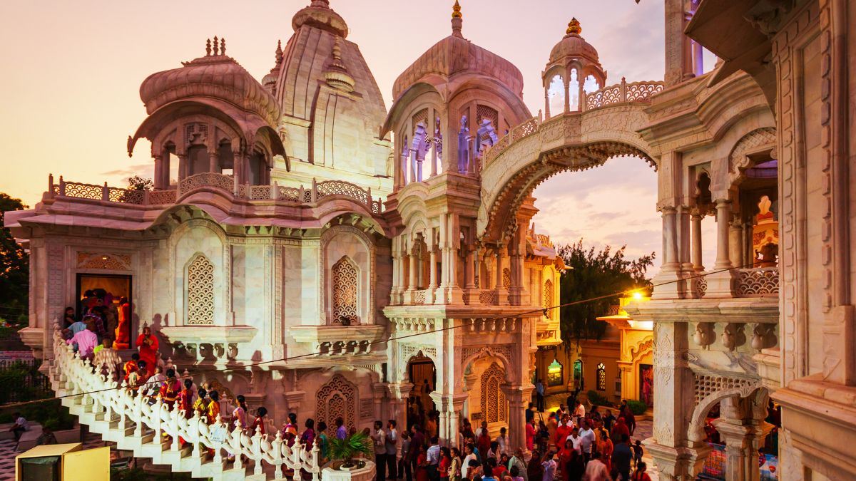 7-temples-in-vrindavan-you-must-visit-during-holi