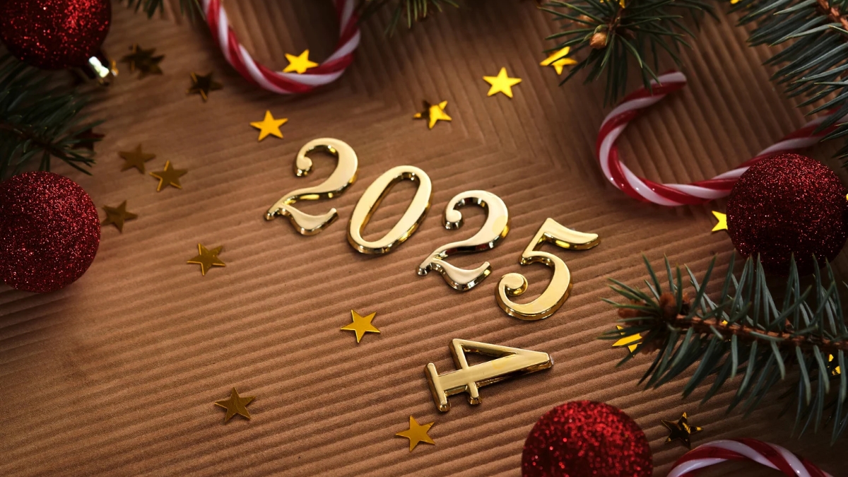 Happy New Year 2025 Top 100+ Inspirational Quotes, Wishes And Social