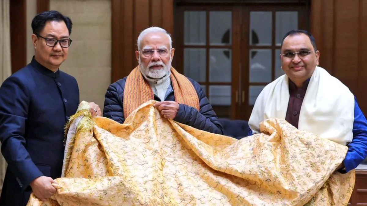 pm-modi-sends-chadar-to-ajmer-sharif-dargah-for-urs-of-khwaja-moinuddin-chisti-amid-shiva-temple-row