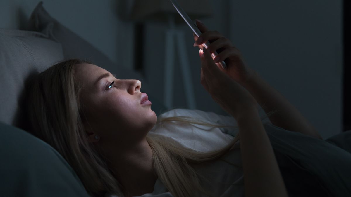 effects on body if sleep after midnight (1)