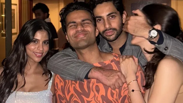 suhana-khans-photos-with-rumoured-boyfriend-agastya-nanda-from-new-year-celebrations-go-viral