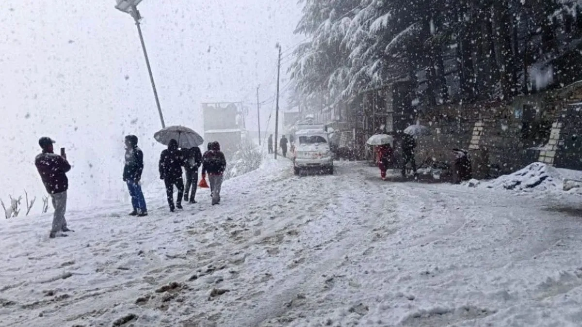 weather-update-imd-issues-orange-alert-for-heavy-snowfall-in-jk-himachal-dense-fog-continues-grip-over-delhi-up-bengaluru-weather-punjab-weather