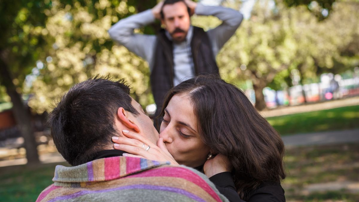 top 10 countries with law against unmarried couples (2)