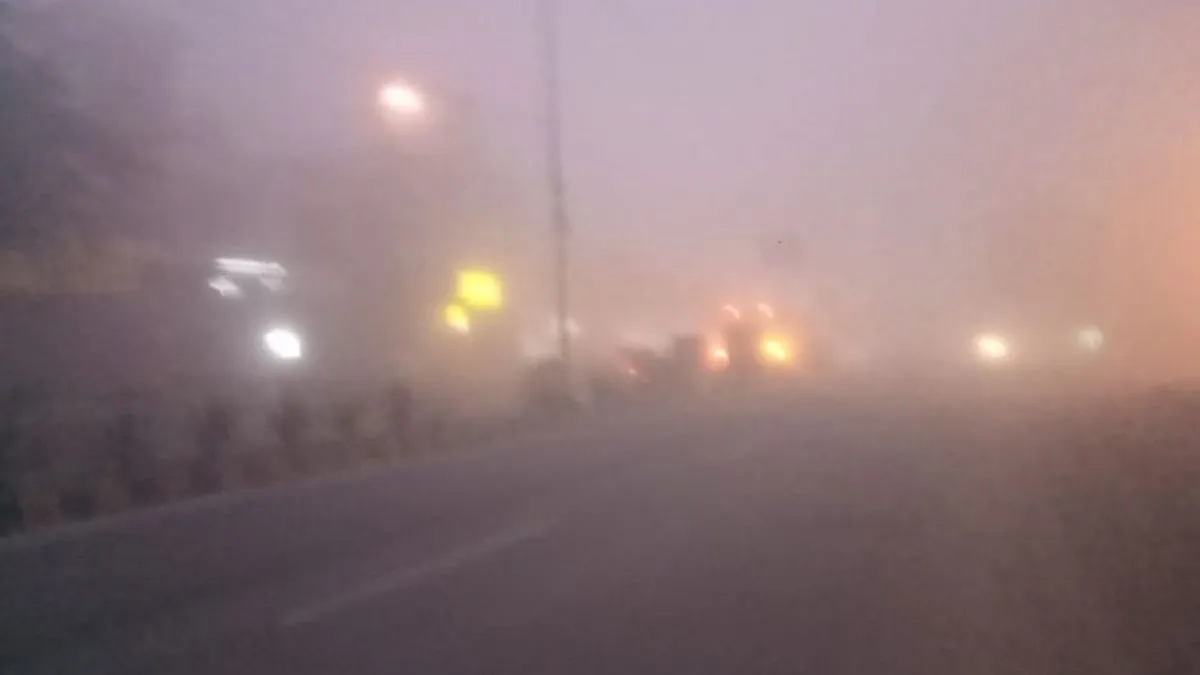 weather-update-imd-issues-yellow-alert-for-dense-fog-in-delhincr-heavy-snowfall-expected-in-j-k-himachal-bengaluru-weather-punjab-weather