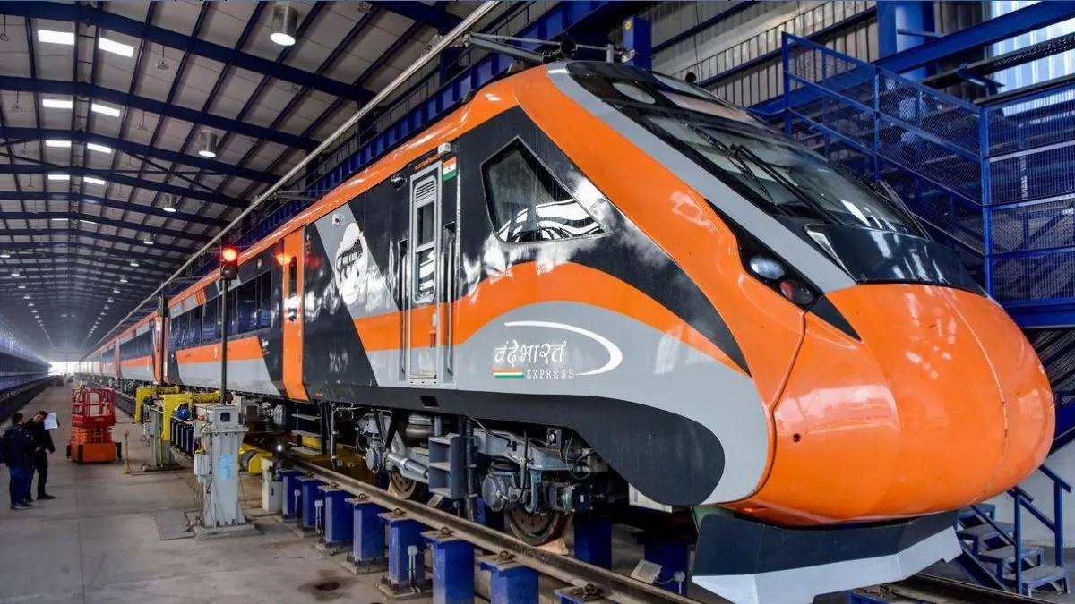 jammu-kashimir-railways-unveil-vande-bharat-train-with-winterready-features-for-katra-srinagar-route