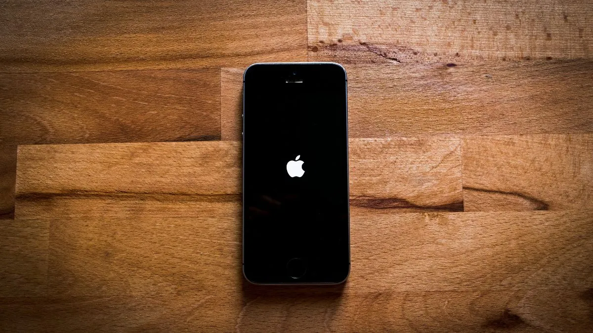 this-country-might-ban-the-upcoming-iphone-17-series-smartphones-find-out-why