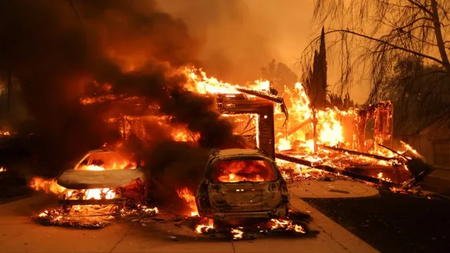 los-angeles-wildfire-pacific-palisades-firestorm-leaves-5-dead-joe-biden-cancels-italy-trip-as-loss-surpasses-50-bn-california-photos-top-updates