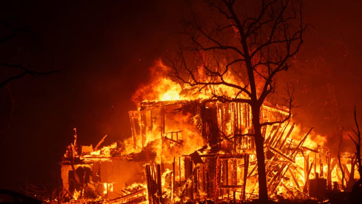 Los Angeles OutOfControl Wildfire Leaves Five Dead, Hundreds Of