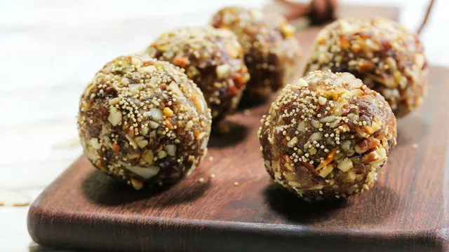 5-protein-rich-ladoos-to-boost-your-immunity-in-winter