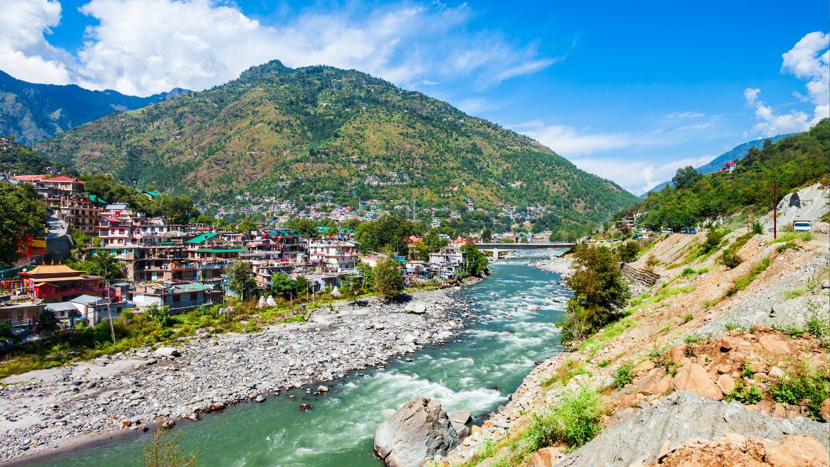 top 10 famous tourist spots in Himachal Pradesh Dharmshala